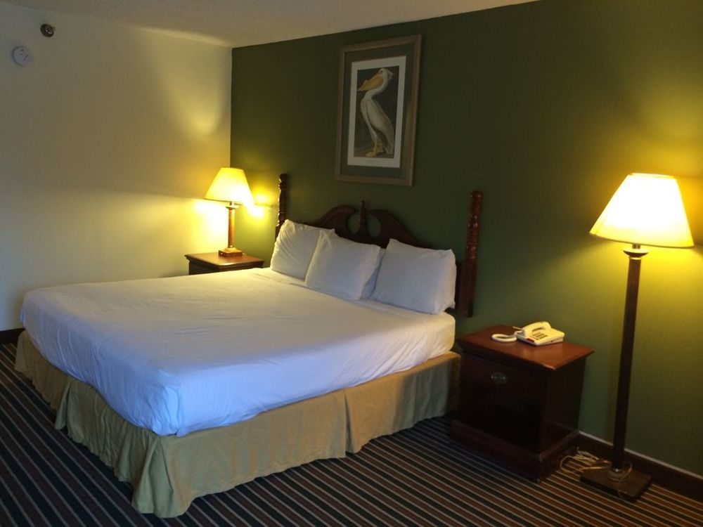 Executive Inn And Suites Baker Номер фото