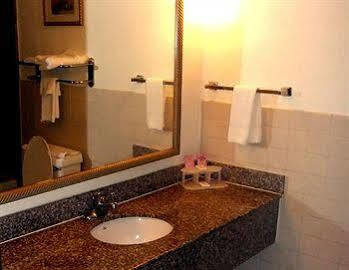 Executive Inn And Suites Baker Екстер'єр фото